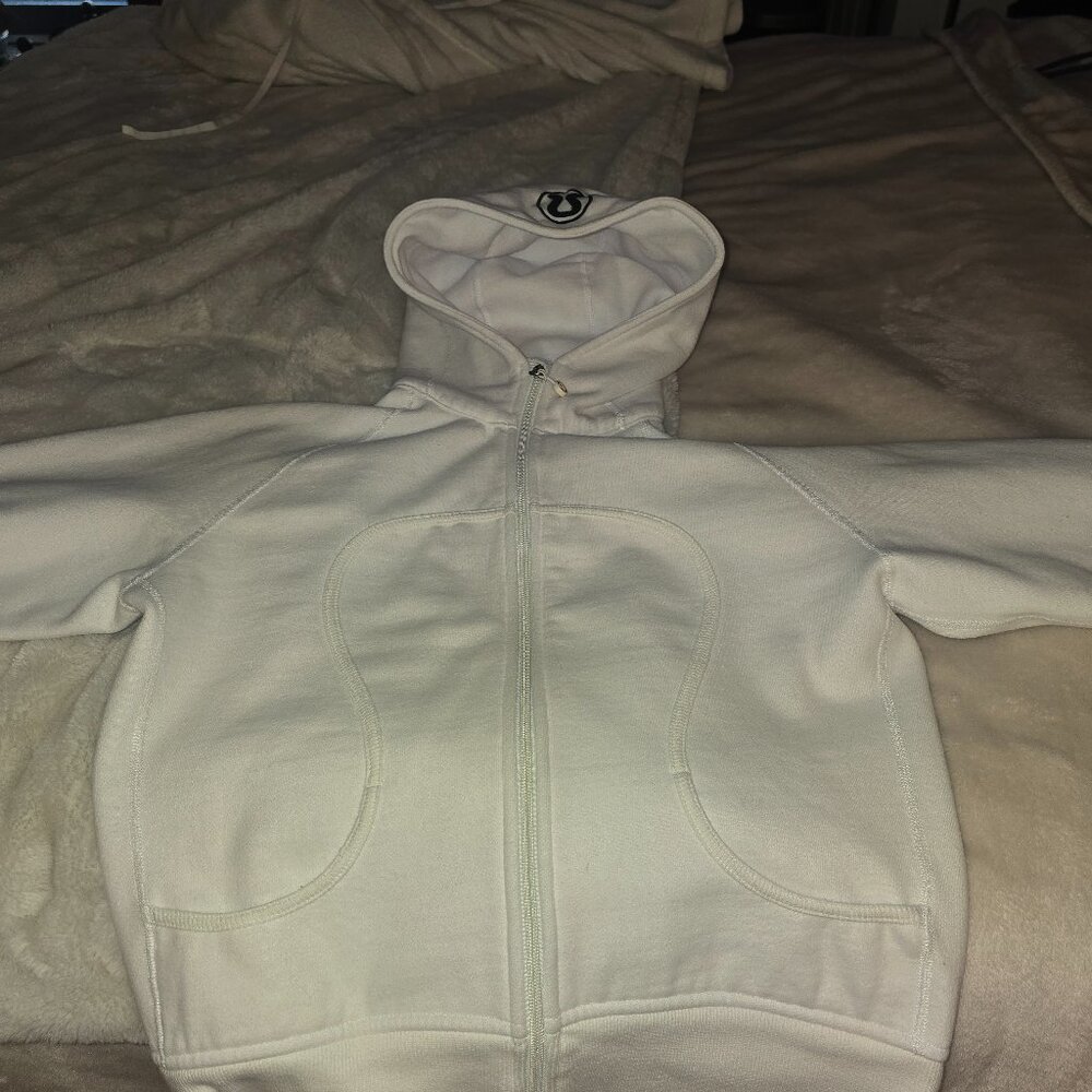 White vintage lululemon scuba hoodie